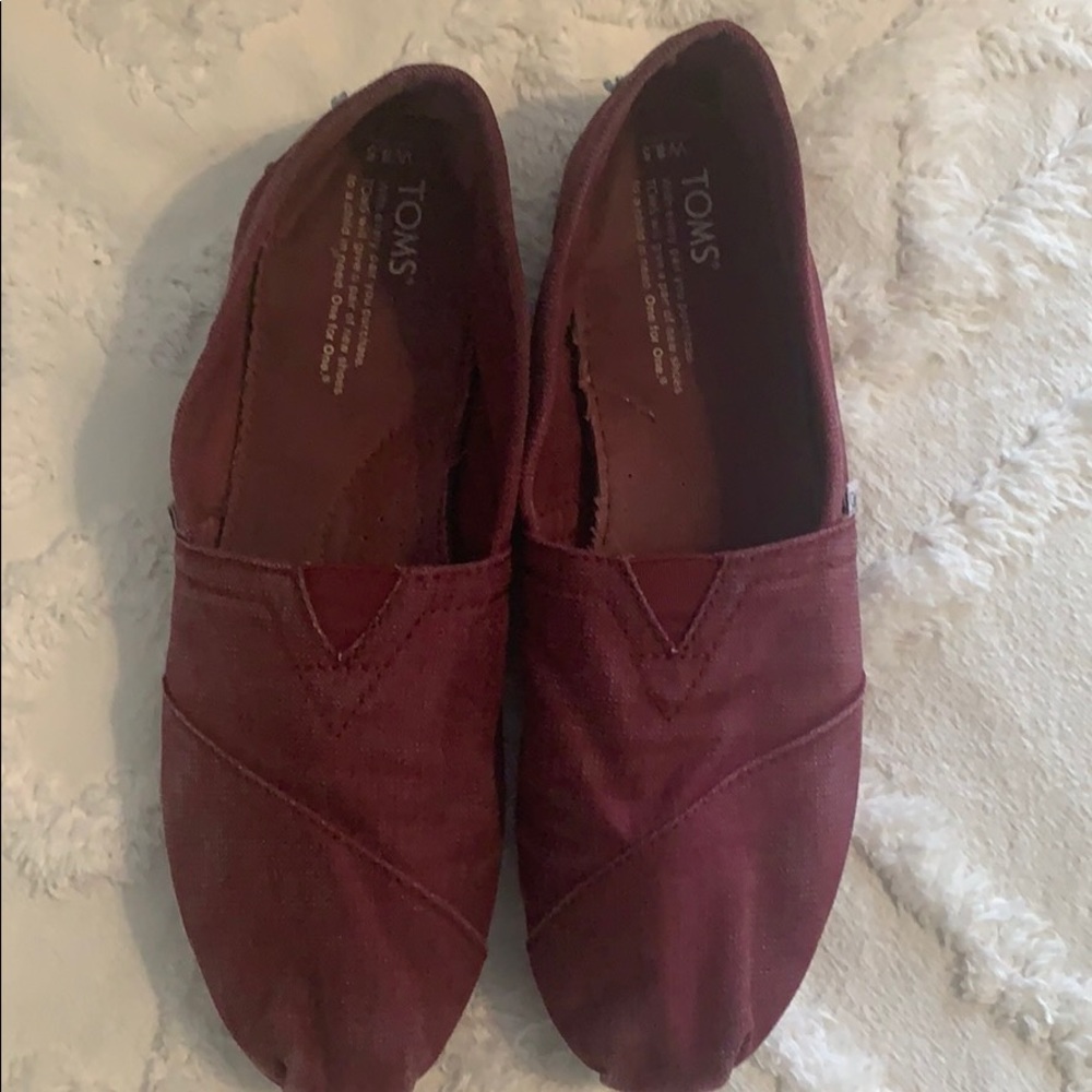 Toms